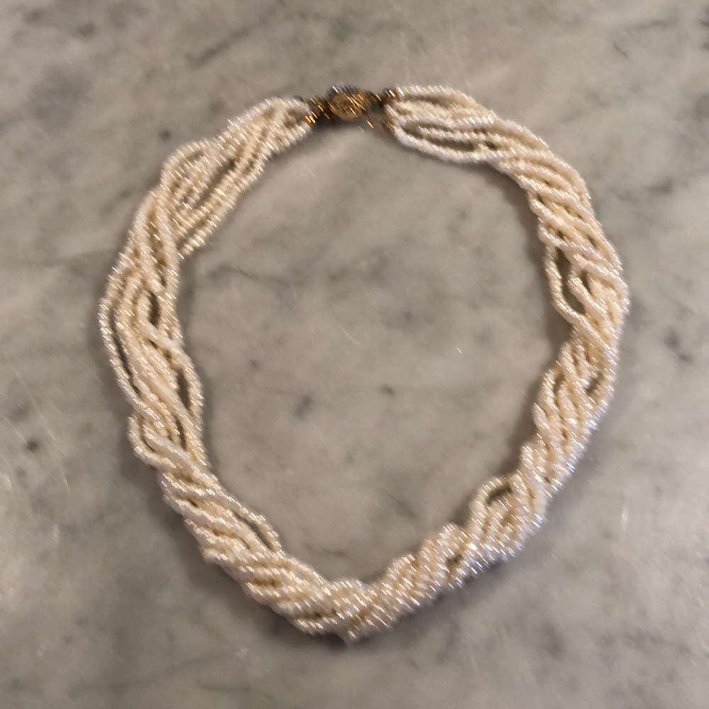 Seed pearl necklace and bracelet